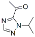 Ethanone, 1-[1-(1-methylethyl)-1H-1,2,4-triazol-5-yl]- (9CI) CAS#: 153334-26-0