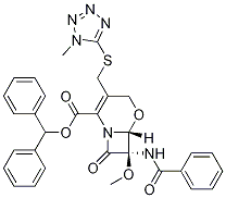 (6R,7R)-7-(Benzoylamino)-7-methoxy-3-[[(1-methyl-1H-tetrazol-5-yl)thio]methyl]-8-oxo-5-oxa-1-azabicyclo[4.2.0]oct-2-ene-2-carboxylic acid diphenylmethyl ester CAS#: 68402-81-3